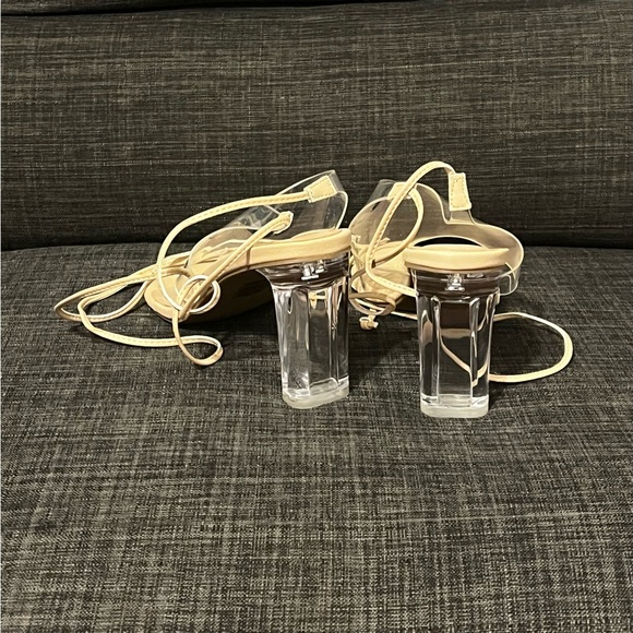 Bar III Womens Vinyl Lucite Heel Lace-Up Heels Size 9 - Picture 4 of 5